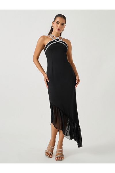 Styli Lace Detail Halter Neck Asymmetric Hem Bodycon Maxi Dress
