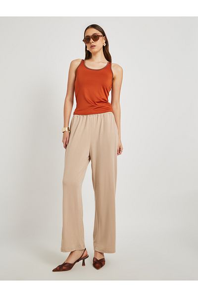 Styli Women Khaki Solid Drawstring Waist Wide Leg Pants