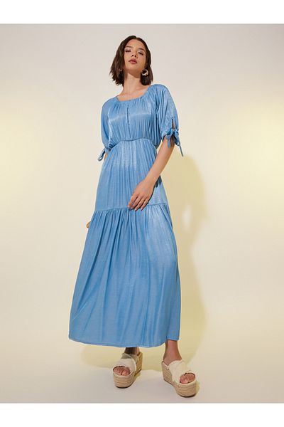 Styli Solid Puff Sleeves A-Line Midi Dress