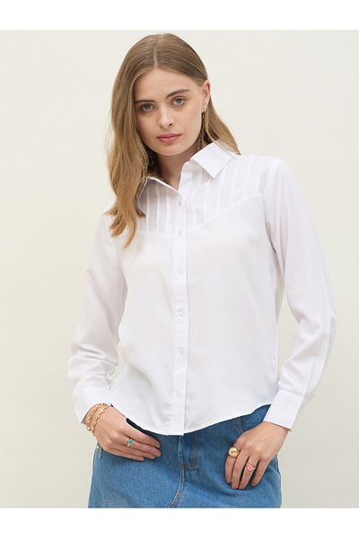 Styli Regular Fit Spread Collar Shirt with Pintuck Detail