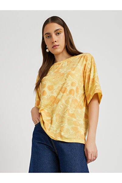 Styli تي شيرت برقبة دائرية وطبعة كاملة