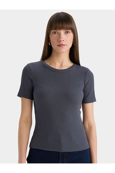 DeFacto Women Black Ribbed Crew Neck TShirt