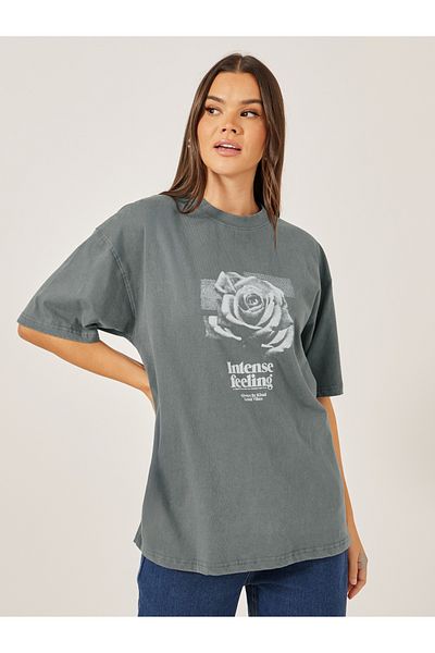 Styli Acid Washed Graphic Print Short Sleeve Oversized T-Shirt
