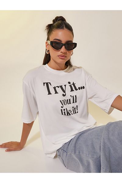 Styli Slogan Print Round Neck Oversized T-Shirt