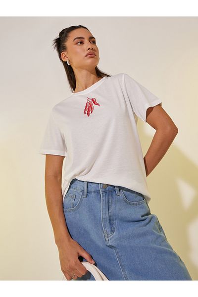 Styli Graphic Print Round Neck T-Shirt