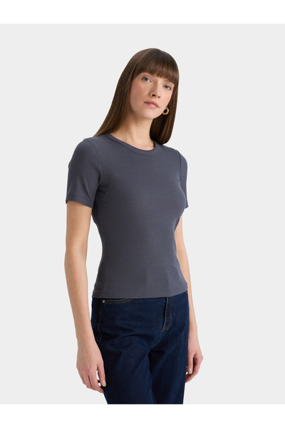 DeFacto Women Black Ribbed Crew Neck TShirt