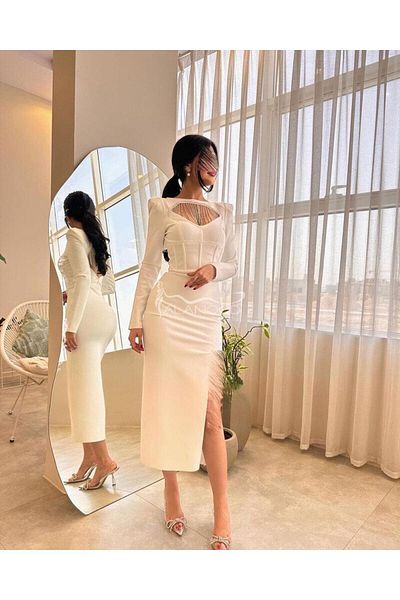 ALANOOD FASHION Soft and elegant sugar-colored dress with a modern design and chains at the chest