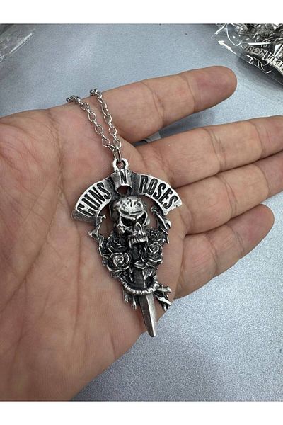 Herşey Nota Guns N' Roses Metal Pendant with Dagger Dagger Figure – Rock Style Jewelry with 60 cm Chain