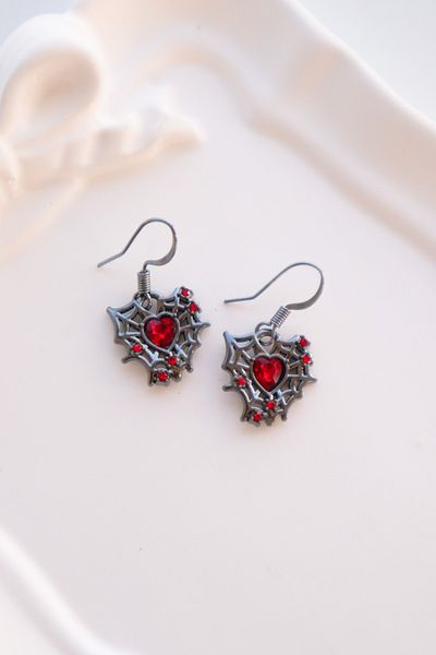 EFBUTİK Black Red Stone Spider Imported Earrings