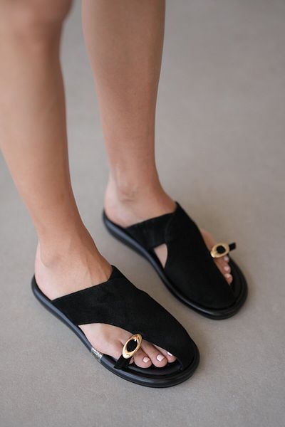 selinshoes Bowie Asymmetrical Cut Finger Buckle Detailed Genuine Leather Women's Slippers - Black Suede