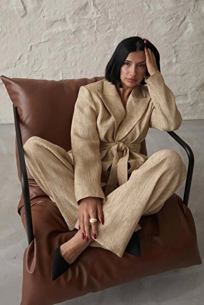 SEREN TEKSTİL Glossy suit with belted jacket and trousers