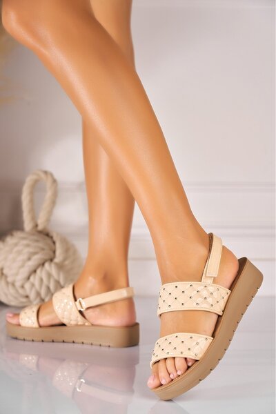 Joana Γυναικεία φλατ σανδάλια από λουστρίνι μπεζ Natira