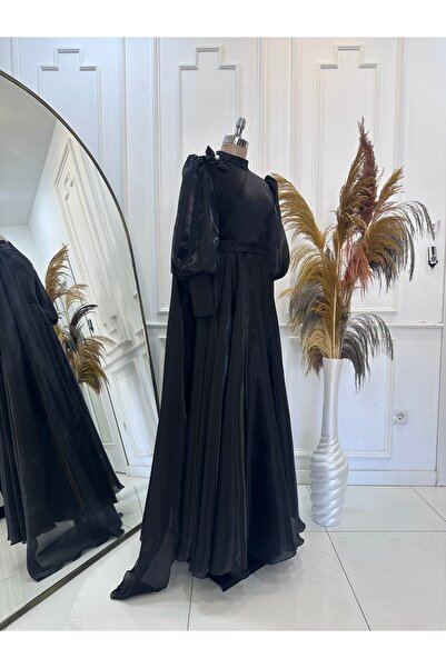 Lavienza Maria Abiye