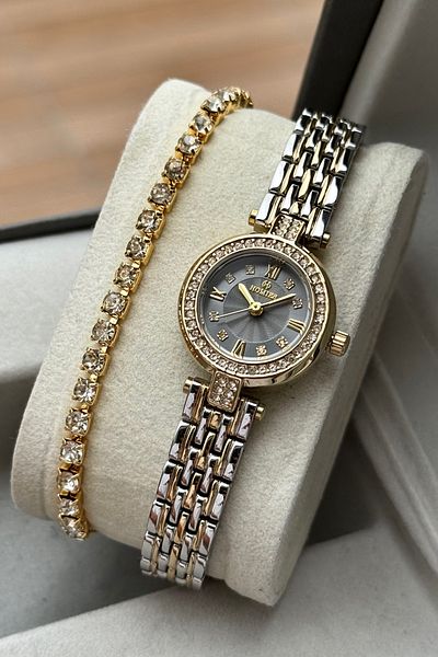 Homies Women's Wristwatch Small Case with Stones for Engagement and Wedding Gift Box with Bracelet Gift.