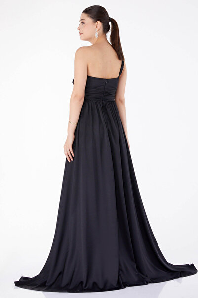 TOFİSA Błyszcząca wieczorowa sukienka bez rękawów w kolorze czarnym - 25460