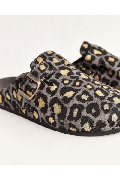 Chirpy Kadın Leopar Desenli Tokalı Yazlık Terlik