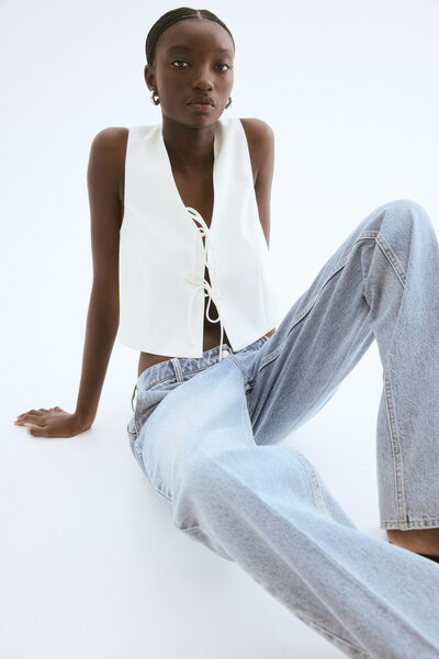 H&M Bağcık Detaylı Yelek