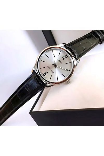 Casio Men's Leather Analog Watch