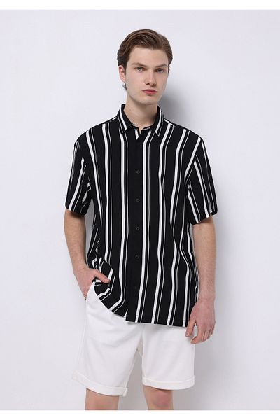 Colin's Regular Fit Shirt Neck Striped Men's Black Short Sleeve Shirt