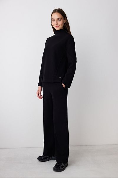 Penti Schwarzes Rollkragen-Sweatshirt von Mirko – Saude-Kollektion