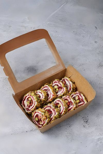 Lutfuzade Baklava Turkish delight with milk and pomegranate, filled with pistachios - Lutfi Zadeh Baklava