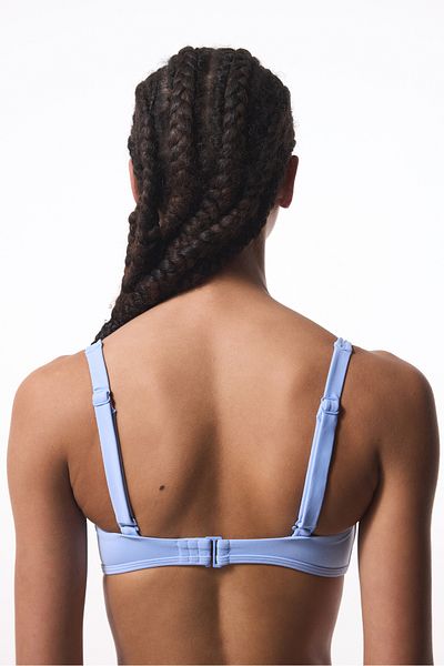 Penti Top de bikini albastru deschis