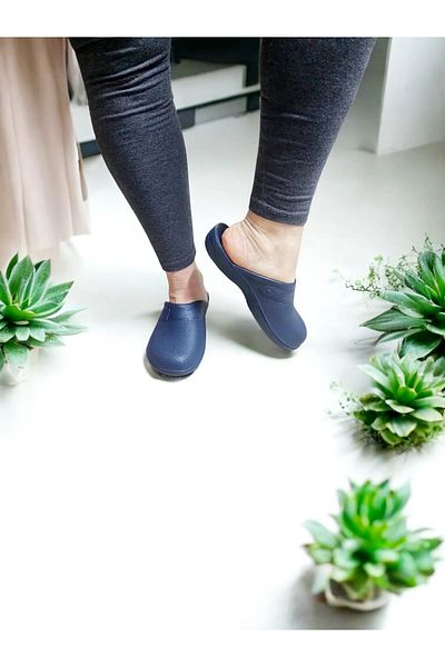 GEZER Eva Closed Toe Comfortable Sole Sabo Slippers