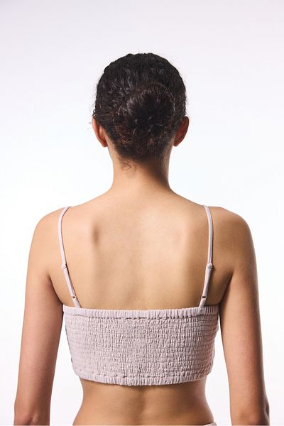 Penti Χρώμα πέτρας Kio Muslin Muslin Crop Top με λαιμόκοψη V