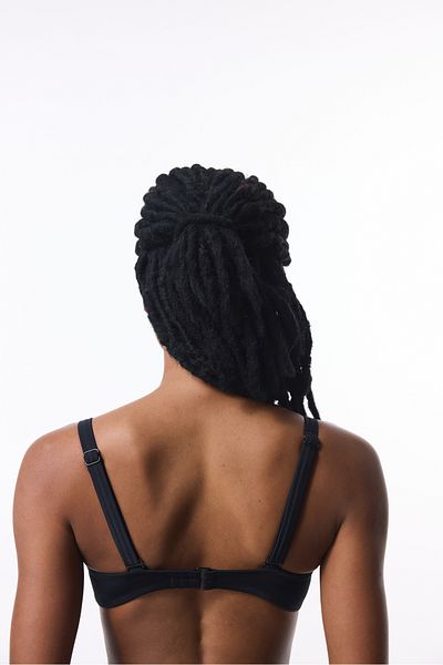 Penti Μαύρο Beauty Enhancing Underwire Balconette Bikini Top