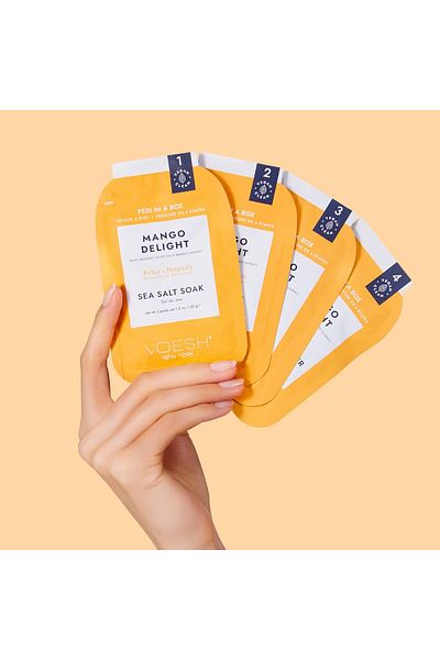 Voesh Pedi in a Box Deluxe 4 Step Pedicure Set Mango