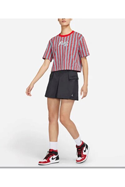 Nike Jordan 23 Paris Saint-Germain Graphic Cropped Short-Sleeve Kadın Tişört