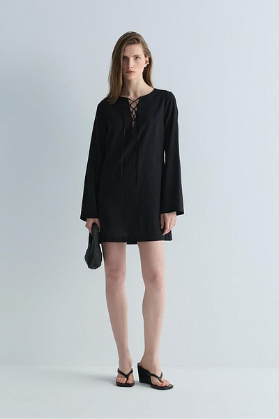 Suud Collection Μαύρο λινό φόρεμα Karla με κορδόνια