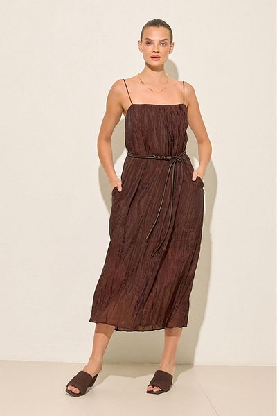 Setre Bitter-Brown Slim Strap Detail Belt Relaxed Cut Full Mold Dress