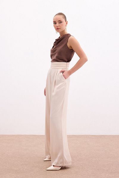 Sateen Pantaloni largi din satin cu buzunare - bej