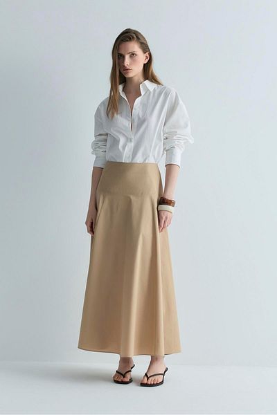 Suud Collection Пола Isola с корсаж от камила