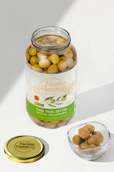 Nermin Hanım Zeytinliği Edremit Yeşil Çizik Zeytin (950 gr)