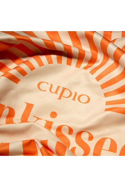 Cupio Sunkissed fitness towel.