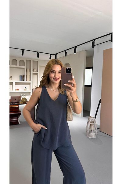 Sezgi Tekin V-Neck Blouse Loose Trousers Anthracite Modal Set