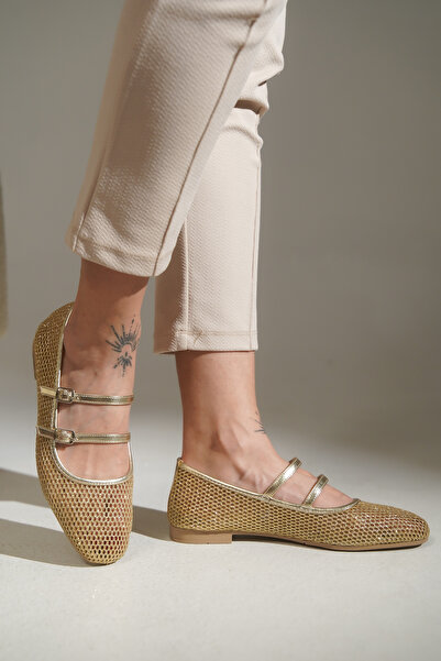 lovitto Women's Tape Buckle Detailed Leather Mesh Gold Ballerinas