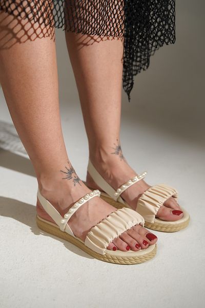 lovitto Gathered Skin Single Strap Elastic Pearl Detail Women's Sandals