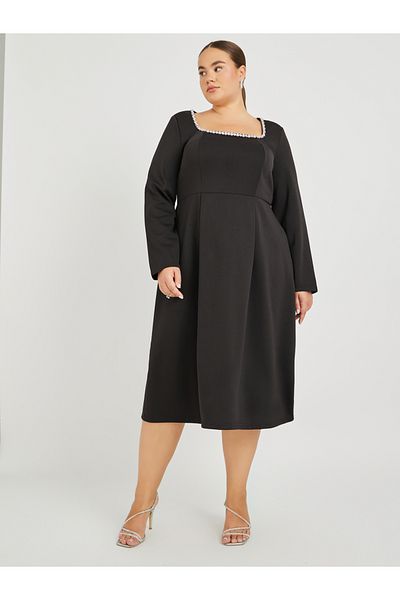 Styli Plus Size Embellished Square Neck Pleated Midi Dress