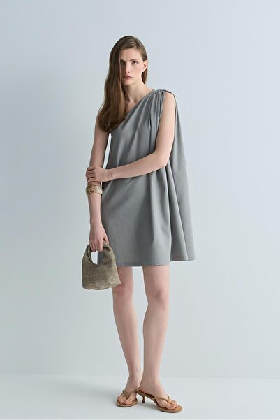 Suud Collection Beige Roen Straw Bag