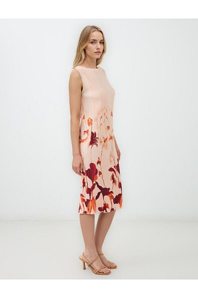 Jimmy Key Rochie midi tricotată cu decupaj drept, roz somon, cu decolteu deschis, fără mâneci, cu imprimeu floral