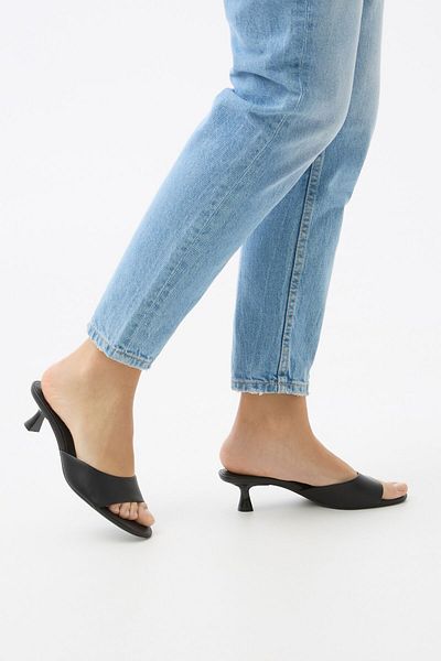 Bershka Kitten heel mule sandals