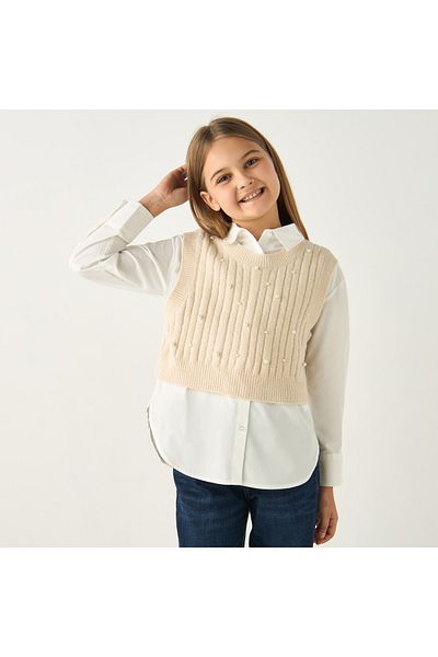 Juniors Pearl Embellished Sleeveless Cardigan With Round Neck