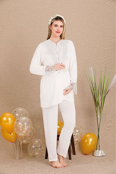 LADY'ES Ecru Lace Detailed 3-Piece Maternity/Set with Dressing Gown