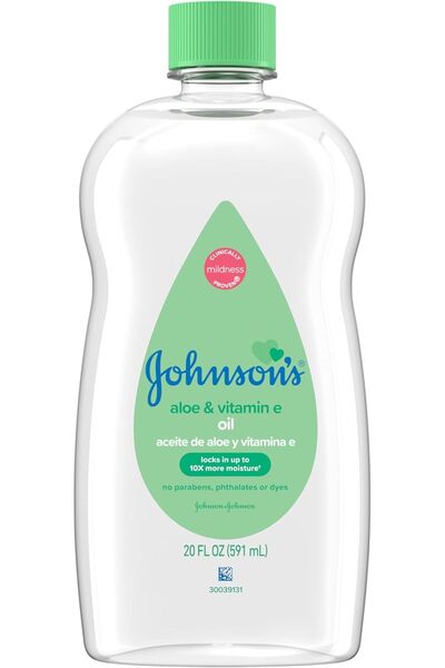 Johnson's زيت الأطفال، زيت معدني مدعم بالصبار وفيتامين E، 20 أونصة سائلة