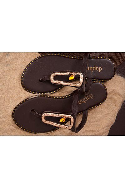 DaphneSandals Genuine Leather Brown Women's Slippers - 5413