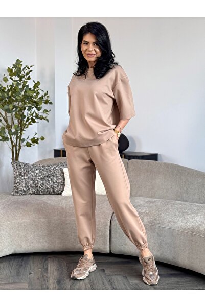 RAMONA BADESCU EXCLUSIVE Set sport cu bluză lejeră și pantaloni jogger – look...