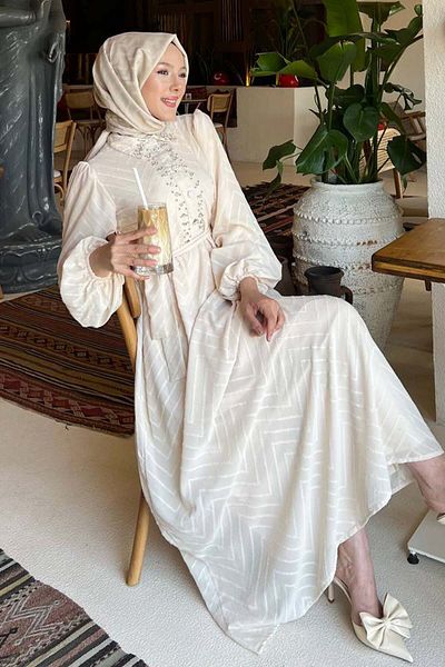 benguen Κρέμα Φόρεμα Hijab με Πέτρα 1412